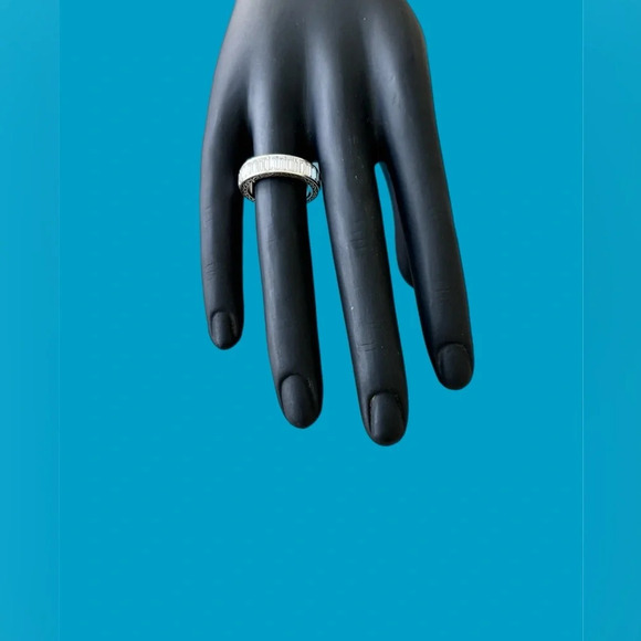 Brighton Eternal Stack Ring.  Size 8.  NWOT.  Crystals Silver Plated - Picture 3 of 6